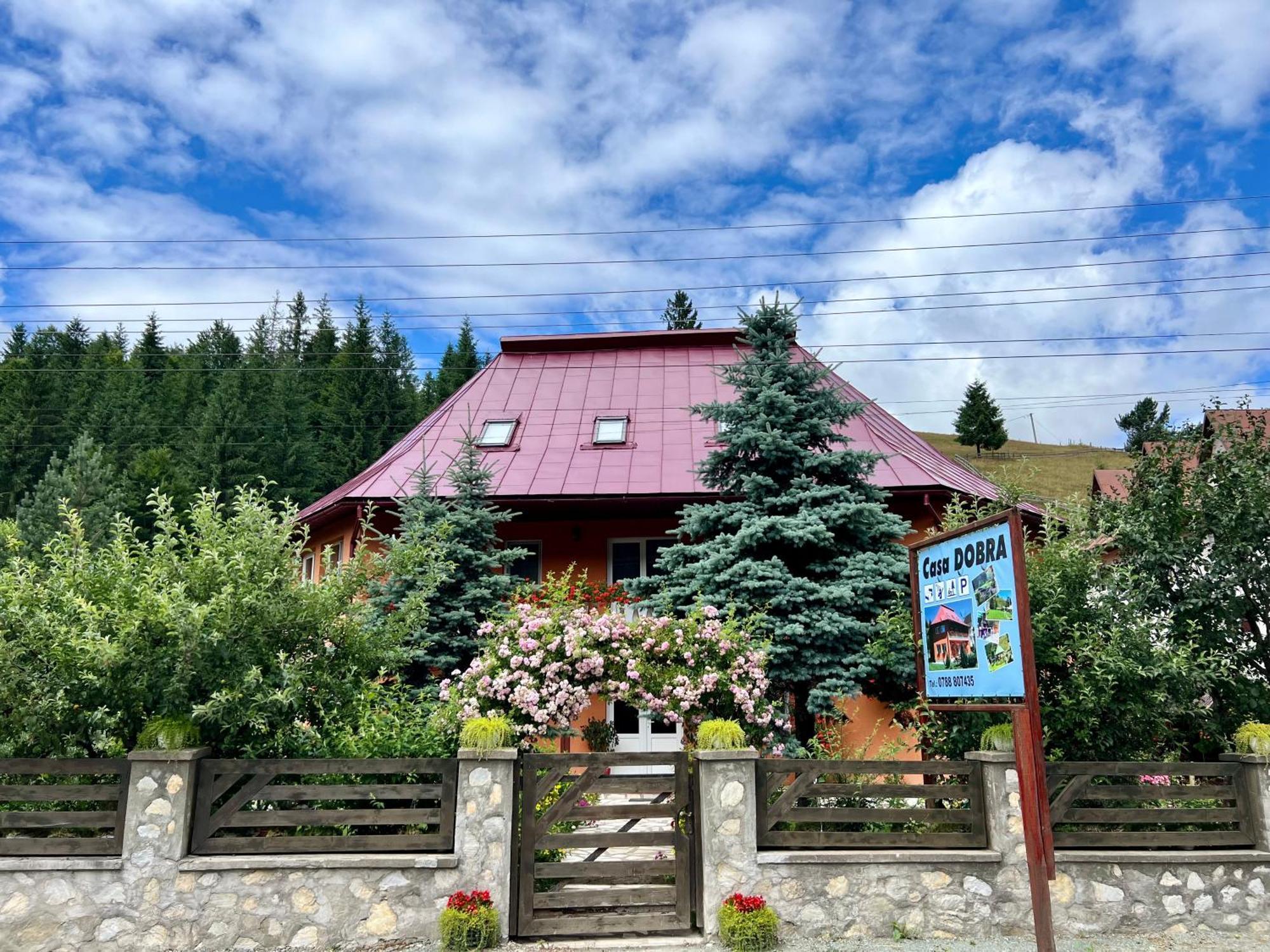 Casa Dobra Hotel Arieşeni Exterior foto