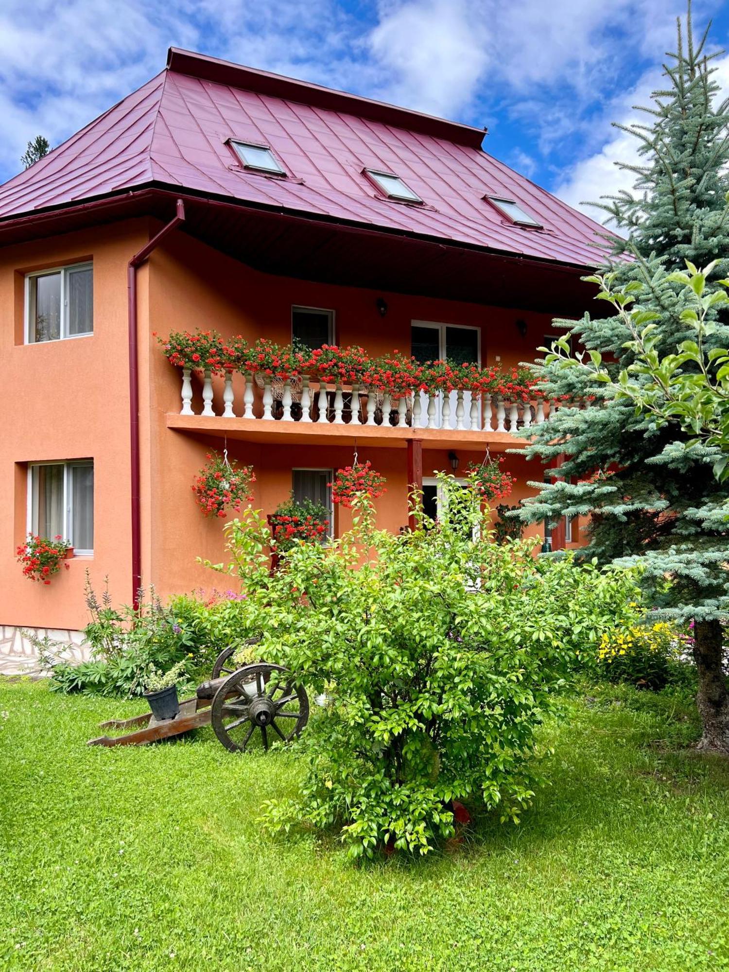 Casa Dobra Hotel Arieşeni Exterior foto