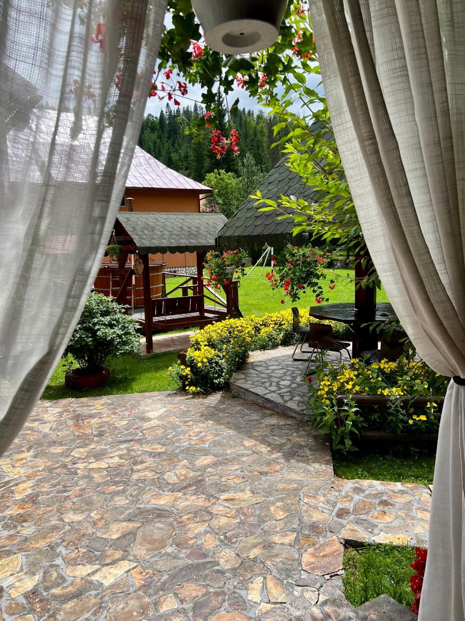 Casa Dobra Hotel Arieşeni Exterior foto